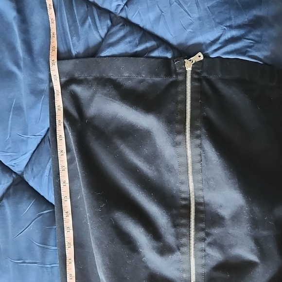 Dolce & Gabbana pencil skirt (authentic) - Picture 12 of 12